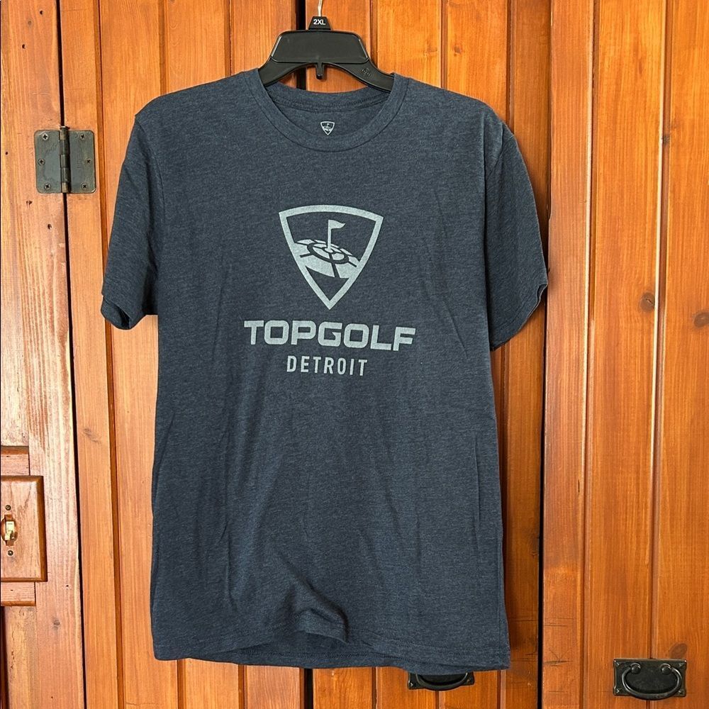 Top Golf Detroit Men's Navy T-Shirt size M. RW
